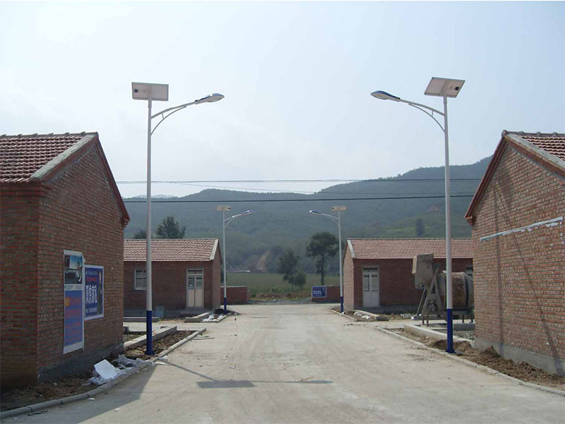 河北乡村太阳能路灯建设