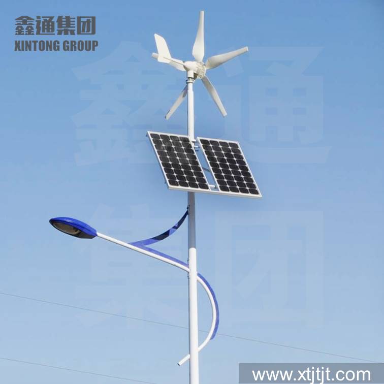 风机太阳能路灯